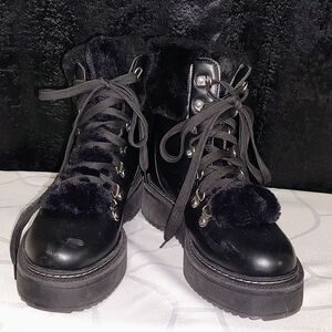 Nicole Miller Black Fur-Ankle Lined Women's Boots Size 6.5